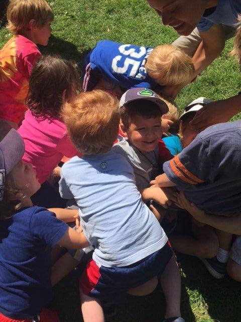 Hug game camp Hug game camp