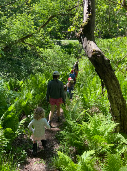 Hiking to Peeper Pond.