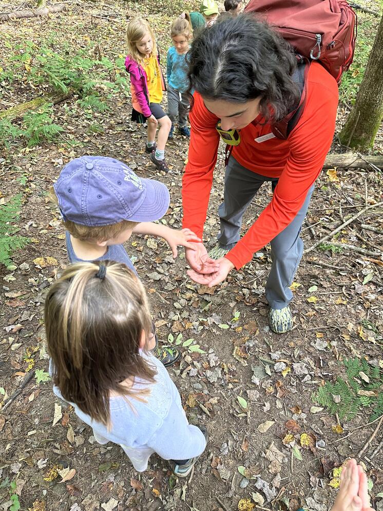 holding a red eft